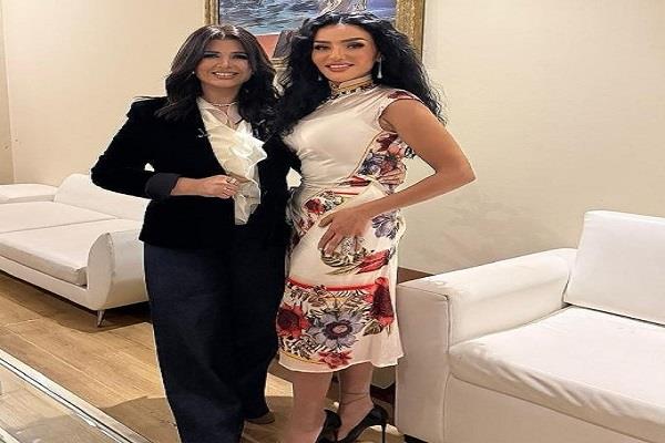 هبة الاباصيري تروج لحلقتها فى برنامج معكم مني الشاذلي: "حكيتلها عن كل شيء"