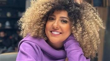 مي كساب تمازح جمهورها من كواليس فيلم «آخر رجل في العالم»