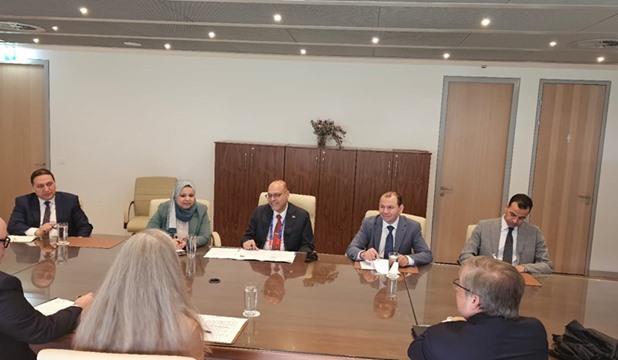 وزير العمل يبحث مع رئيس الاتحاد العالمي للتوظيف التعاون في المجالات المشتركة