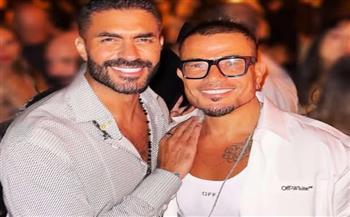 عمرو دياب  يفتتح مشروع فندقي بحضور نجوم الفن