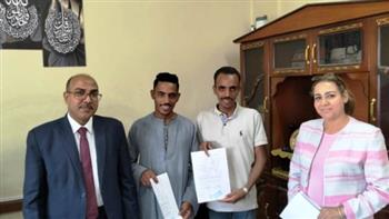 محافظ أسوان: تسليم عقود للعمل بدولة الأردن لعدد من أبناء المحافظة
