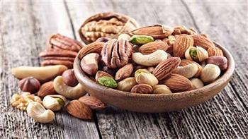 لمرضى الكوليسترول فى العيد .. المكسرات ضرورية