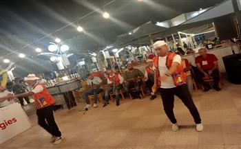 فرقة الإسماعيلية للآلات الشعبية تبهر الجمهور في احتفالات عيد الأضحى بمركز الشيخ زايد
