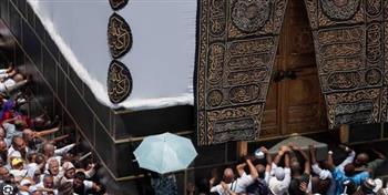 الحجاج "المتعجلون" يؤدون طواف الوداع بيسر وطمأنينة