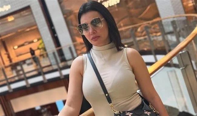 بإطلالة كلاسيكية.. دينا فؤاد تشارك جمهورها أحدث ظهور لها عبر إنستجرام 