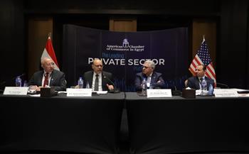 وزير العمل يفتتح ورشة عمل للتوعية بقانون العمل الجديد