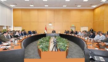 وزير الإسكان يتابع مشروعات "سكن لكل المصريين 7".. و113 ألف وحدة سكنية جاهزة وجارٍ تنفيذها