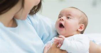 ماذا تعرف عن خطورة "متلازمة هز الرضيع"؟