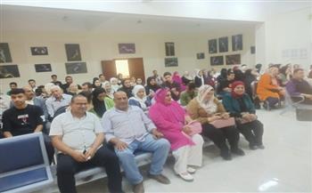 ورش فنية متنوعة للأطفال بثقافة الزقازيق والمنيا