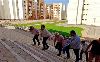 وزير الإسكان يتابع موقف تنفيذ عدد من المشروعات السكنية والخدمات الملحقة بها بمدينة العبور الجديدة