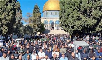 "وفا": ‎50 ألفًا يؤدون صلاة الجمعة في المسجد الأقصى تحت إجراءات عسكرية مشددة