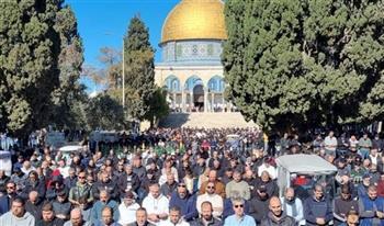 "وفا": ‎50 ألفًا يؤدون صلاة الجمعة في المسجد الأقصى تحت إجراءات عسكرية مشددة