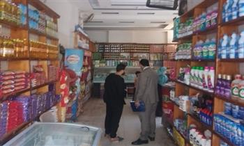 حملات تموينية تضبط مواد غذائية «منتهية الصلاحية» وسجائر مجهولة المصدر بالإسكندرية