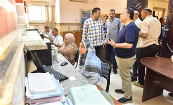 محافظ أسيوط يتفقد المركز التكنولوجي بمنفلوط لمتابعة جودة الخدمات وسرعة الاستجابة للمواطنين
