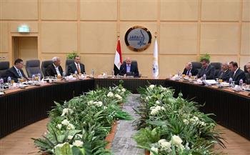 وزير الصناعة والنقل يترأس الجمعية العامة العادية للشركة القابضة للنقل البحري والبري 