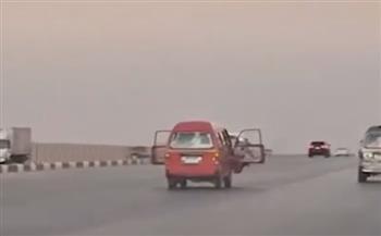 تعرف على عقوبة الاستعراض بالسيارة وفقًا لقانون المرور