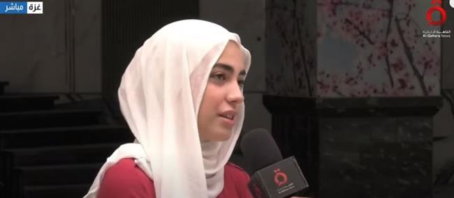 عبرت عن وجع الطفولة الفلسطينية.. مراسل "القاهرة الإخبارية" في غزة يحاور ابنته| فيديو
