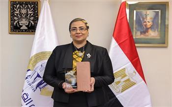 المستشارة أمل عمار تشيد بجهود منتدى الخمسين وتبحث سبل التعاون المستقبلية 