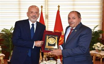 محافظ بورسعيد وسفير اليونان يبحثان سبل تعزيز التعاون المشترك بعدة مجالات