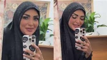 سالي عبد السلام تنصح جمهورها بالصلاة: "بكون متوضية قبل ما أحط مانيكير"  