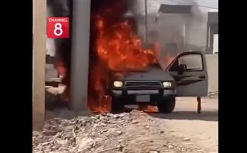 العراق.. سيارة تحترق بشكل كامل بسبب تركها تحت أشعة الشمس (فيديو)