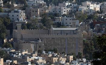 إعلام إسرائيلي: سحب صلاحيات إدارة الحرم الإبراهيمي من بلدية الخليل ونقلها إلى المجلس اليهودي