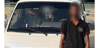 حبس سائق ميكروباص اعتدى على راكب بسيخ حديد في الجيزة 4 أيام