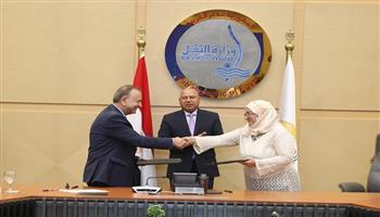 انطلاقة جديدة للصناعات التقليدية.. «الصناعة» توقع بروتوكول تعاون لتسويق منتجات الحُلي والجلود 