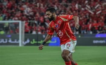 حسين الشحات يطلب تحديد موقفه في الأهلي بعد العروض الخليجية