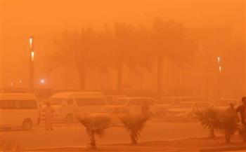 عاصفة ترابية بأسوان تتسبب في انخفاض الرؤية