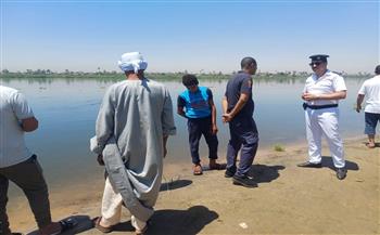 قوات الإنقاذ النهري تواصل البحث عن 3 شقيقات غرقن بإحدى الترع في أسيوط 