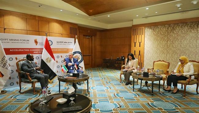 جلسة مباحثات بين وزير البترول ونظيره الغيني على هامش منتدى مصر للتعدين  