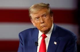 البيت الأبيض يكشف عن إصابة ترامب بقصور وريدي مزمن