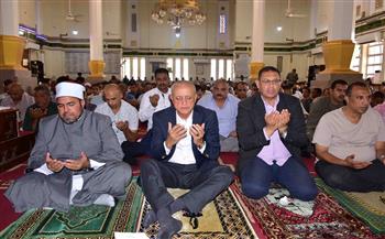 محافظ الأقصر يؤدي صلاة الجمعة بمسجد سيدي أحمد النجم ويتابع أعمال التطوير الجارية