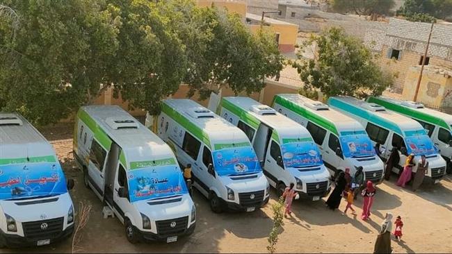 مبادرة «حياة كريمة» تُجري الكشف الطبي على 1298 مواطنًا بالمنيا