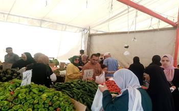 محافظ الدقهلية: استمرار انطلاق أسواق اليوم الواحد الجمعة والسبت كل أسبوع بشارع قناة السويس