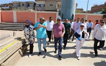 محافظ المنيا يتفقد محطة رفع صرف صحي بردنوها لخدمة 30 ألف مواطن بمركز مطاي