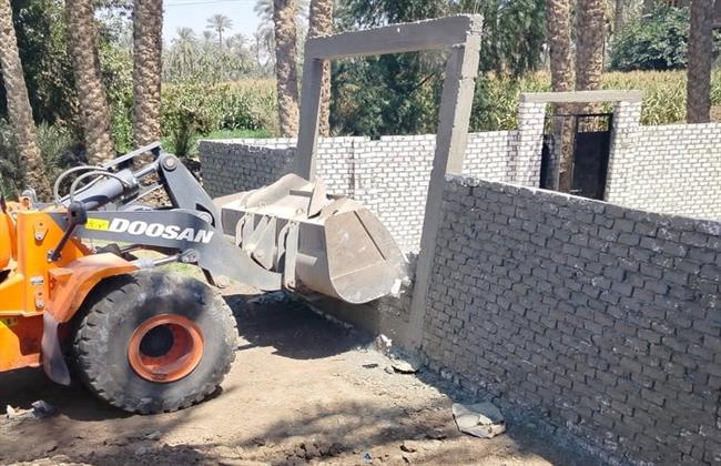 محافظ الجيزة: إزالة 38 حالة تعدٍ على أراضي الدولة والأراضي الزراعية بالبدرشين والعياط ومنشأة القناطر