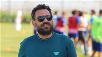 جون إدوارد يطلب الإطاحة بمدير الكرة في الزمالك