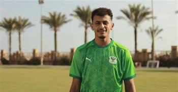 رسميًا.. المصري يعلن تعاقده مع عمر الساعي لاعب الأهلي