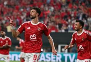 الأهلي يجهز العقود النهائية لبيع وسام أبو علي