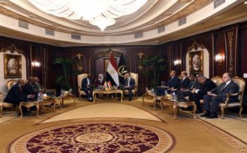 وزير الداخلية يستقبل نظيره بجمهورية القمر المتحدة لبحث سبل التعاون المشترك 