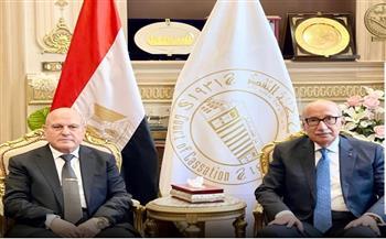 رئيس النيابة الإدارية يهنئ رئيس القضاء الأعلى على توليه منصبه