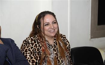 مناقشة «لا يكف عن الضحك» للكاتبة رشا عبادة بورشة الزيتون غدًا