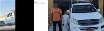 عمره 10 سنوات.. القبض على طفل يقود سيارة ووالده في البحيرة