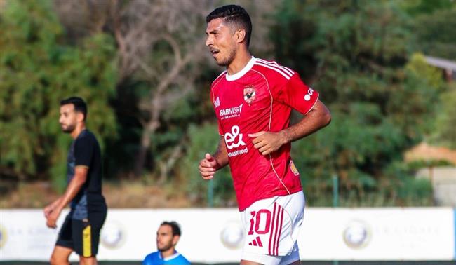 الأهلي يتقدم على الملعب التونسي بثلاثة أهداف في الشوط الأول 