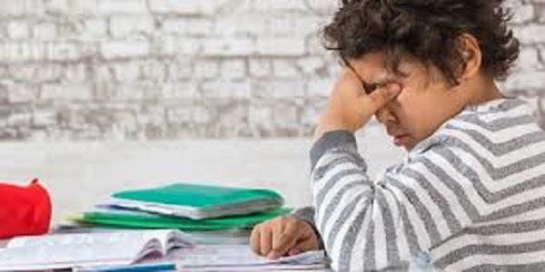 5 تمارين يوجا تحسن من نظر طفلك.. منها تأمل الشموع