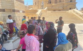 أتوبيس الفن الجميل ينظم جولة تثقيفية للأطفال بمنطقة مصر القديمة