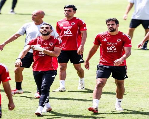 جدية وحماس.. مشاهد من مران الأهلي اليوم