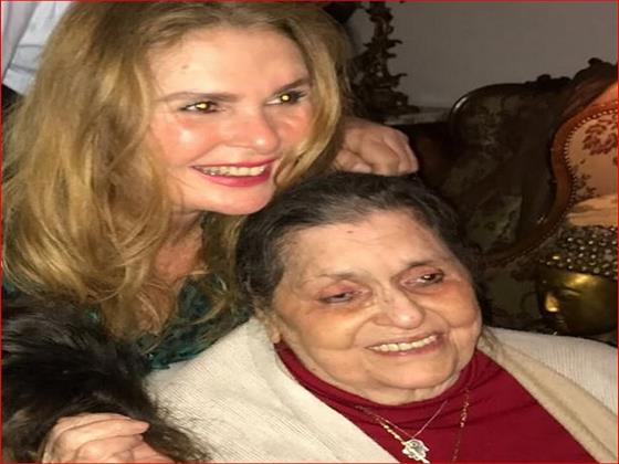 يسرا تحيي الذكرى السادسة لرحيل والدتها: "مفيش حاجة تعوض وجودك"